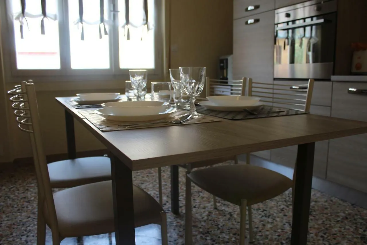 Apartament Brezza Di Lago Salò Włochy