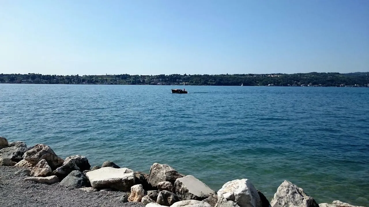 Brezza Di Lago Apartment Salo