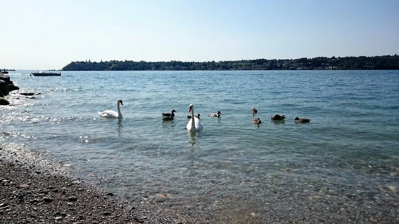 Brezza Di Lago Salo 0*,  Italy