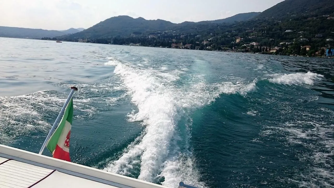 Brezza Di Lago 살로 아파트